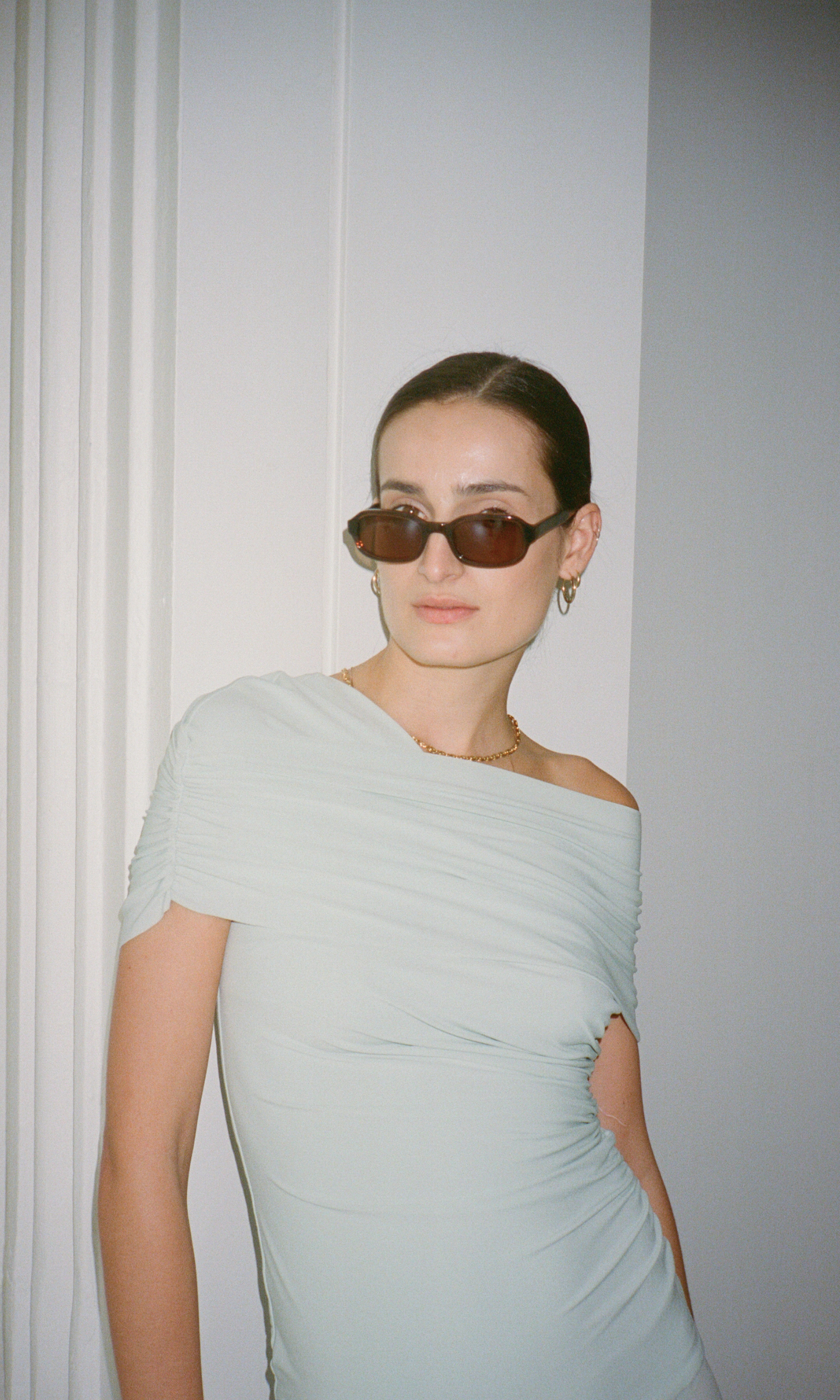 Carmen Frame - Espresso